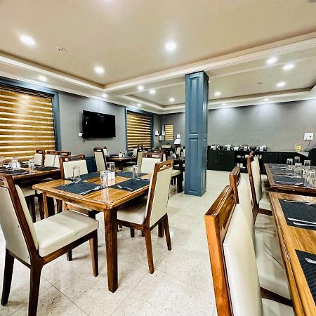 Srinagar Group Of Hotels Dış mekan fotoğraf
