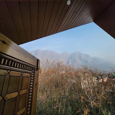 Srinagar Group Of Hotels Dış mekan fotoğraf