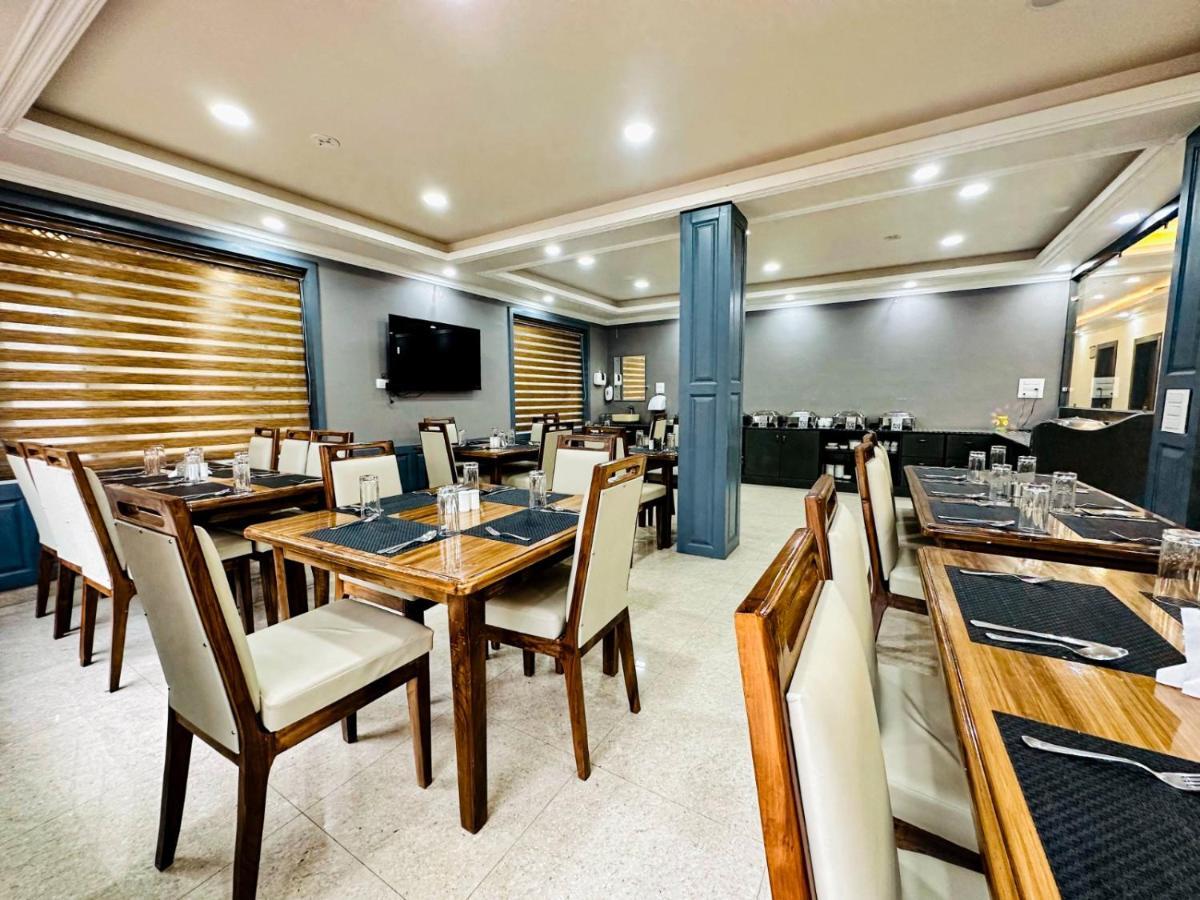 Srinagar Group Of Hotels Dış mekan fotoğraf