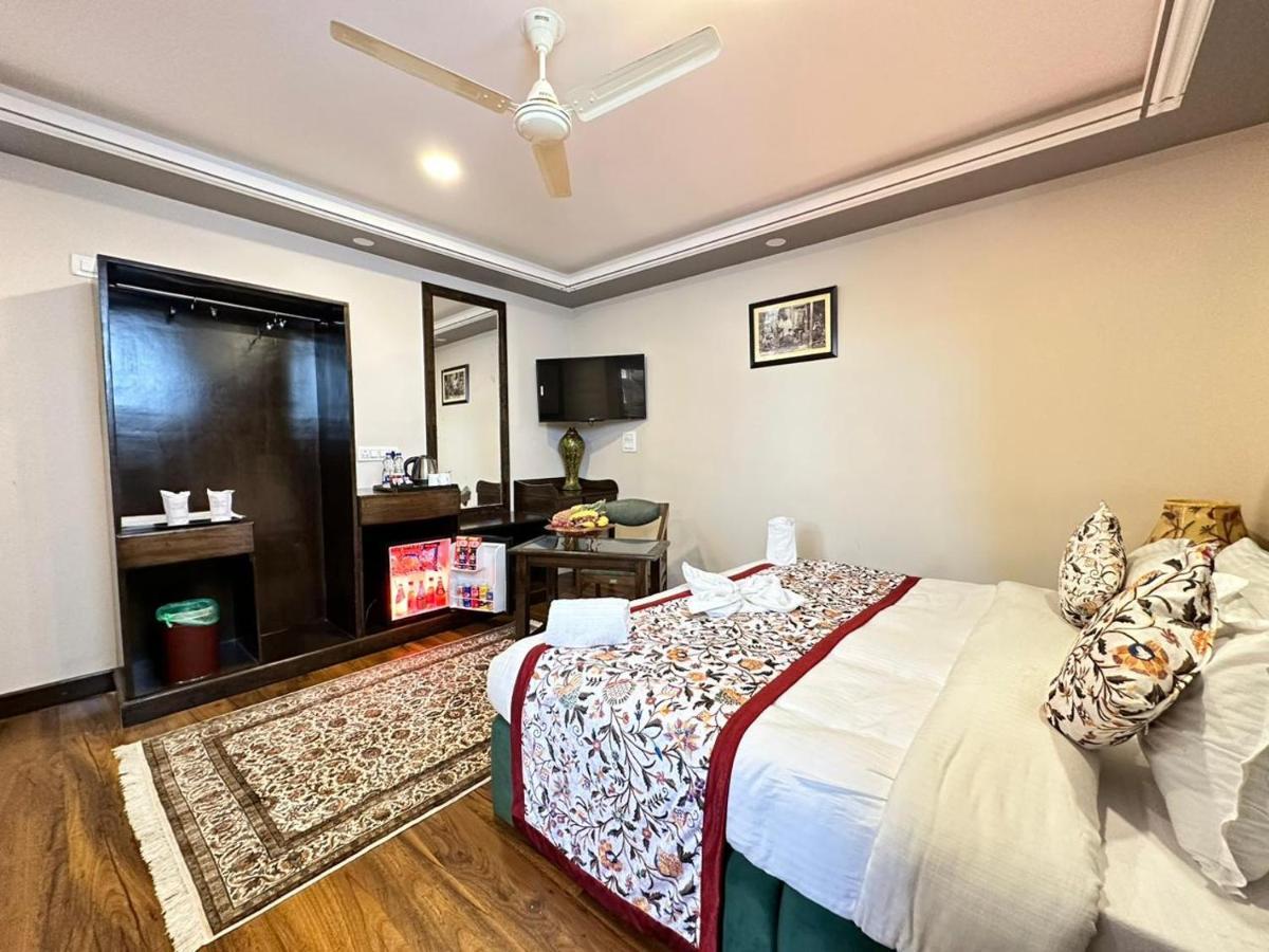Srinagar Group Of Hotels Dış mekan fotoğraf